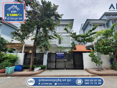 Twin Villa for Rent! Borey Peng Huot (598)